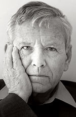 Amos Oz Quotes